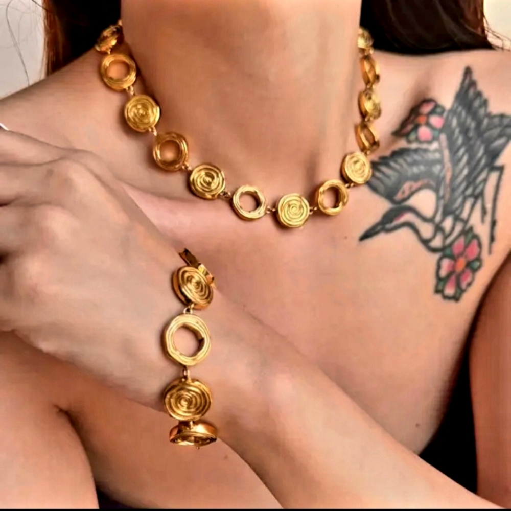 Vintage Circle Thread Chunky Necklace and Bracelet . Plated Gold.18K. Stainless